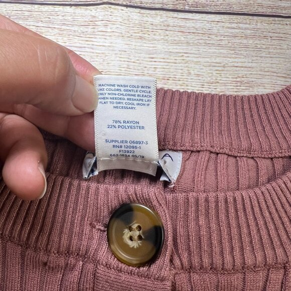 Arizona Jean Co Women's Ribbed Button Front Sweater Medium Dusty Rose Pink - Picture 4 of 9